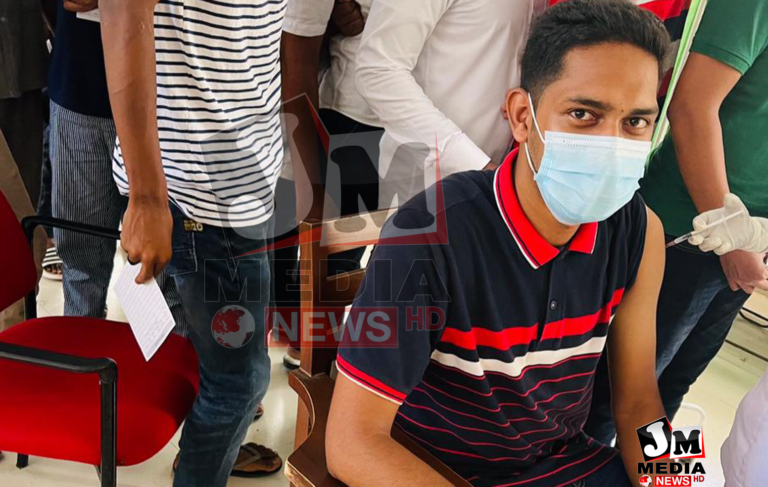 மாணவர்களுக்கு பைஸர் தடுப்பூசி ஏற்றும் பணி அட்டாளைச்சேனை பிராந்தியத்திலும்