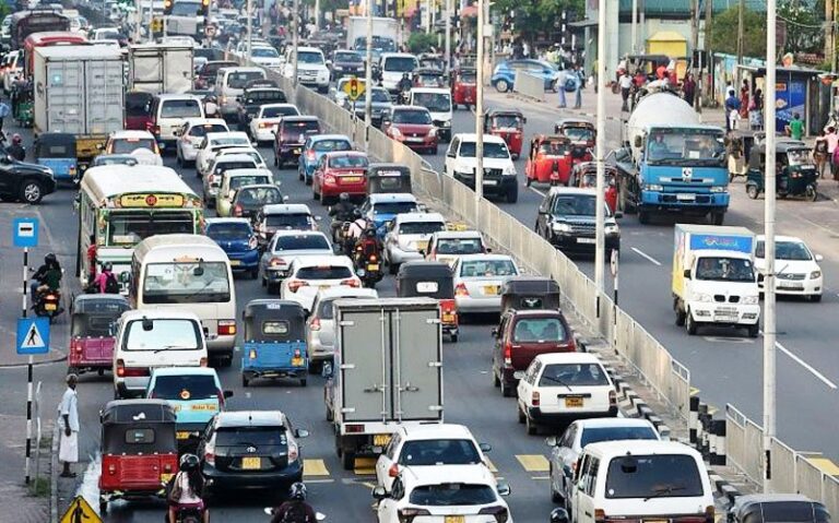 அதிக போக்குவரத்து நெரிசலுக்கு தீர்வு