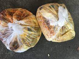 மாணவர்களை லன்ச் ஷீட் உண்ண வைத்த அதிபர் இடமாற்றம்