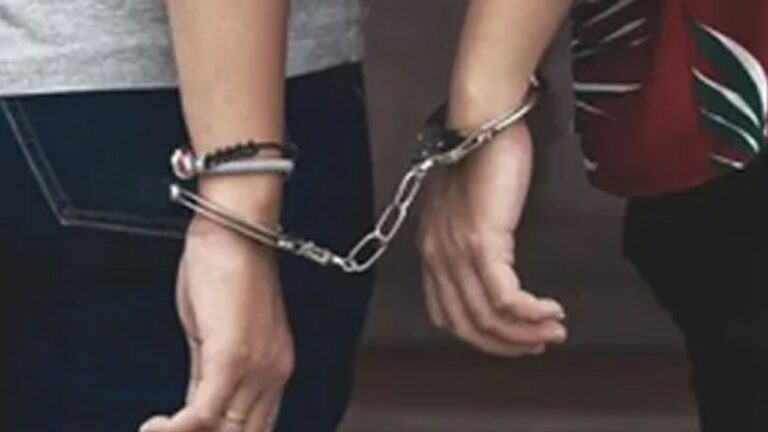 போதைப்பொருட்களுடன் இரு பெண்கள் கைது